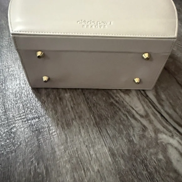 CLE DE PEAU Hardcase Travel Cream Handbag Toiletry Case - Picture 4 of 5